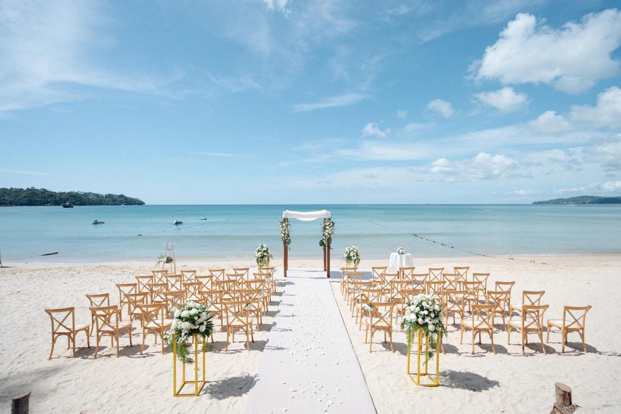 Arinara Beach Resort Phuket - Sha Extra Plus Plaja Bang Tao Exterior foto